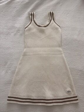 alo white and green dress Alo Yoga Airbrush Streamlined Dress - Spruce Green & White